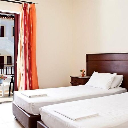 Laza Beach Inn Hotel Skala  Exterior photo